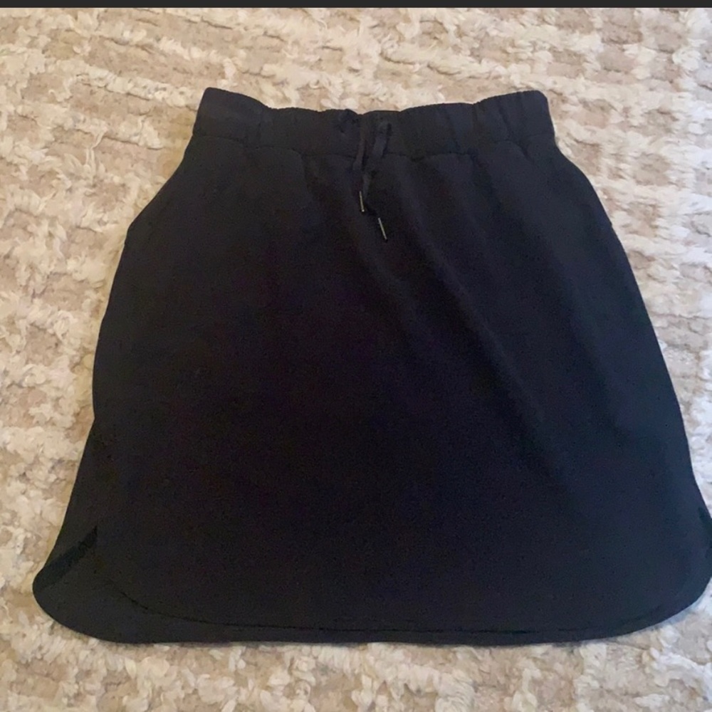 Lululemon on the fly skirt